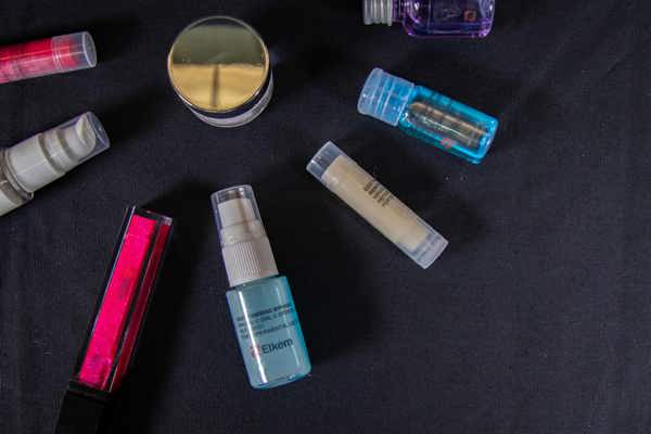 A wide range of silicone applications in cosmetics